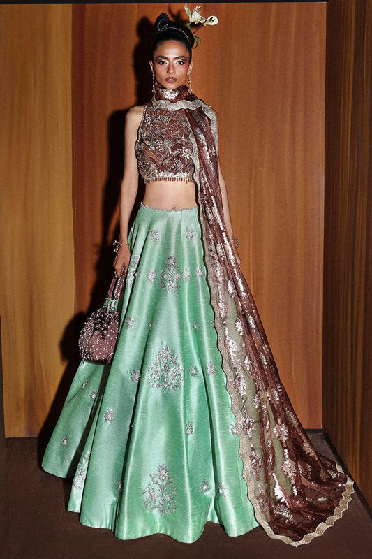 Chaand Bali – Zeeb and Zeeshan Formals