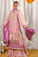 Momina – Ansab Jahangir Formals