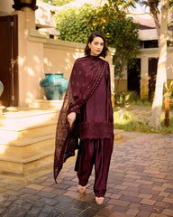 Triana Faiza Saqlain  Luxury Pret