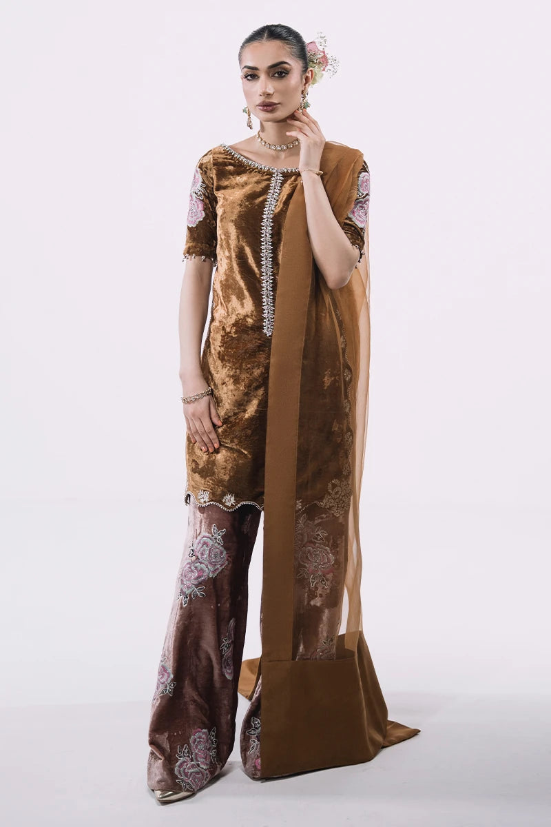 Rosy – Zeb and Zeeshan Luxury Pret